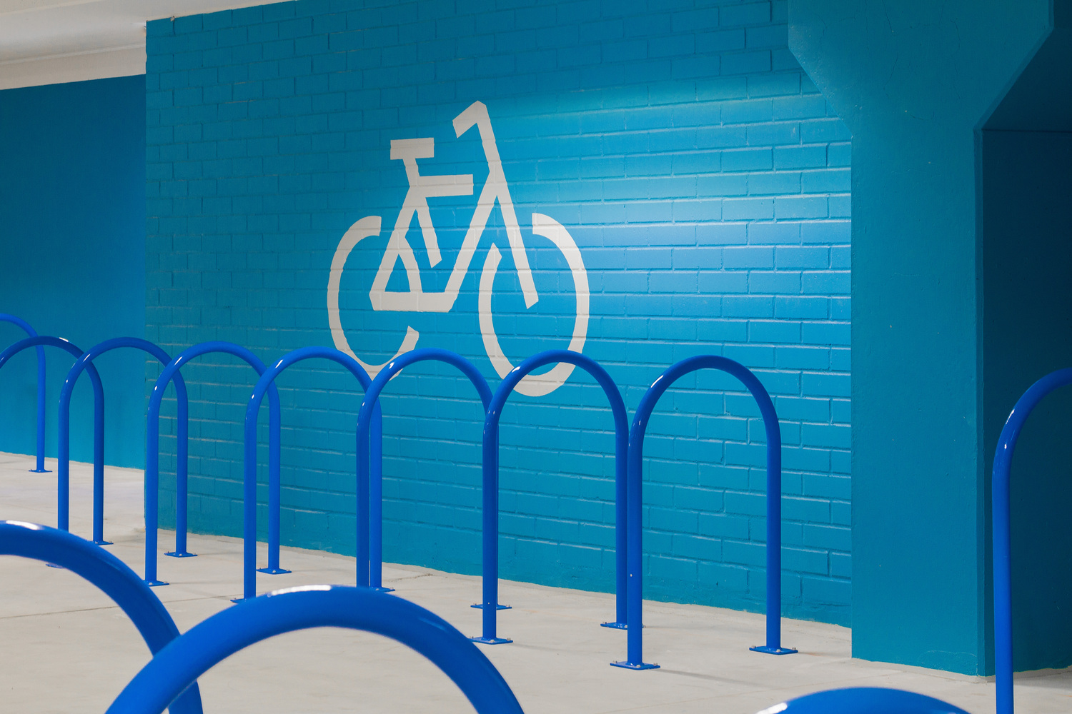 AM设计 | 商业综合体自行车停放区设计